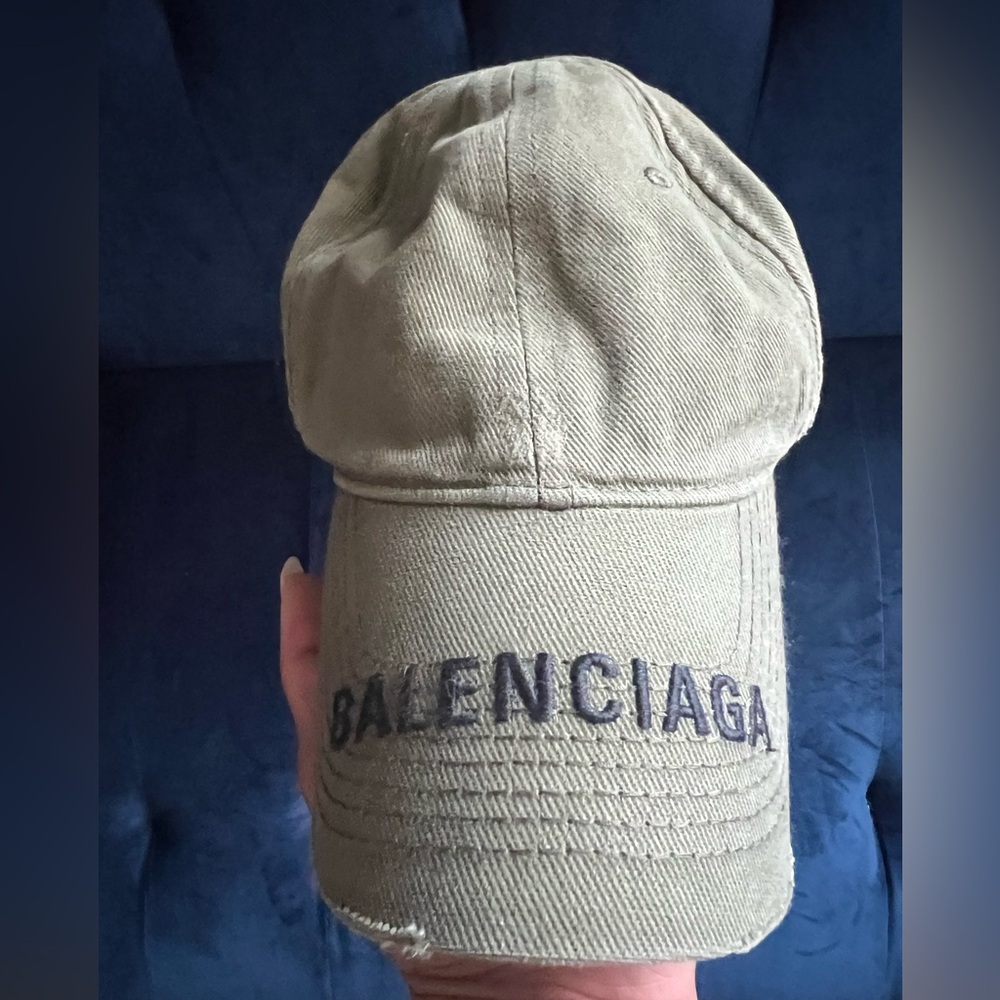 Balenciaga Cap in Taupe/Blue
